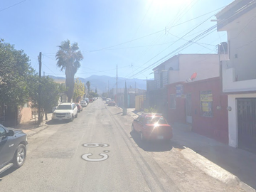 Casa en Venta en C. 9 341, Cd. Mirasierra 1ra Etapa, Saltillo, Coah.