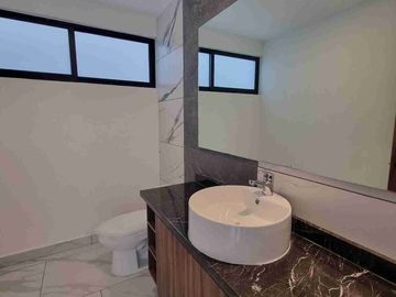 CASA EN VENTA EN LOMAS DE ANGELOPOLIS, PUEBLA
