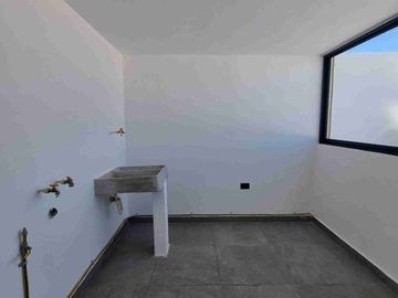 CASA EN VENTA EN LOMAS DE ANGELOPOLIS, PUEBLA