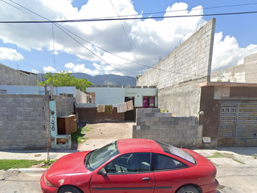 Casa en Venta en C. Los Agaves, Loma Linda, 25016 Saltillo, Coah., México