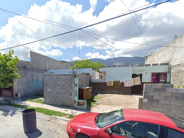 Casa en Venta en C. Los Agaves, Loma Linda, 25016 Saltillo, Coah., México