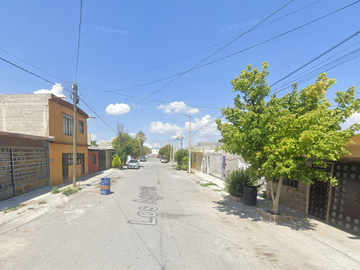 Casa en Venta en C. Los Agaves, Loma Linda, 25016 Saltillo, Coah., México