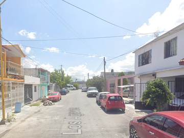 Casa en Venta en C. Los Agaves, Loma Linda, 25016 Saltillo, Coah., México