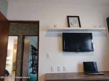 Departamento Contemporáneo en Zákia con Excelente Equipamiento DT382