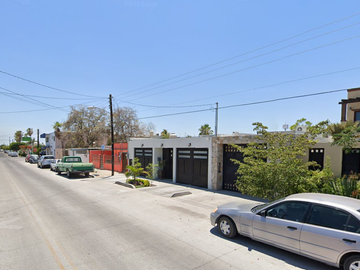 Casa en Venta en Zona Central, La Paz, Baja California Sur. CLL