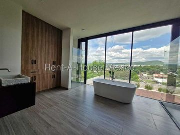 Villas del Mesón Residencia Premium con Habitación de Visitas y Family Room RM108