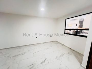 Casa de arquitecto en proyecto para venta con 3 Hab, 3 Baños en Capital Sur, Queretaro.