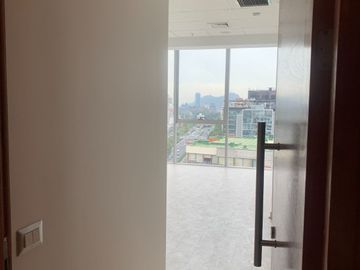 Oficina con vista espectacular  1E/1B