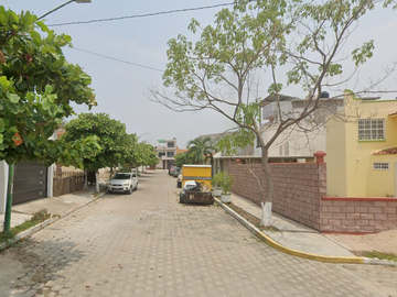 Casa en Venta en C. Gardenia 116, Zona Sin Asignación de Nombre de Col 24, 29045 Tuxtla Gutiérrez, Chis.