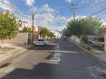 Casa en Venta en Univ. de Salamanca 8934, Lomas Universidad, Juventud Nte, 31123 Chihuahua, Chih.