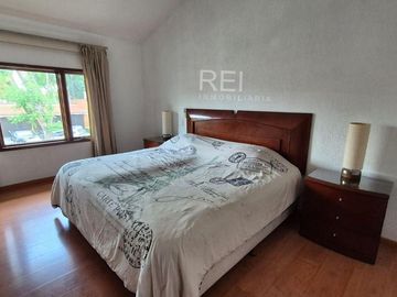 CASA EN VENTA BUGAMBILIAS PRIMERA SECCION ZAPOPAN