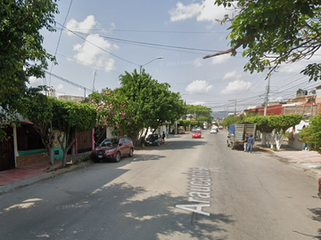 Casa en Venta en C. Aracaurias 434, El Vergel, Tuxtla Gutierrez, Chis.