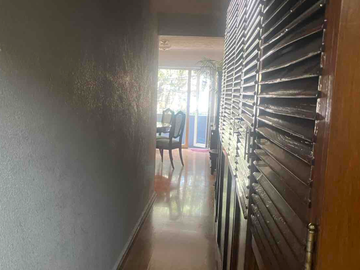 VENDO DEPTO. DE 96m², EN COL. SAN JOSÉ INSURGENTES, CERCA DE AVENIDAS PRINCIPALES. 