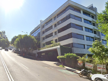 VENDO DEPTO. DE 450m², EN COL. BOSQUES DE LAS LOMAS, CERCA DE AVENIDAS PRINCIPALES. 