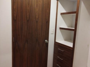 VENDO DEPTO. DE 254m², EN COL. LOMAS DE REFORMA, CERCA DE AVENIDAS PRINCIPALES. 