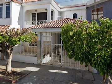 COSTA AZUL NO.103, COSTA BRAVA, MAZATLAN, SINALOA. Bonita casa (LOCAL COMERCIAL, OFICINA) en venta, EXCELENTE OPORTUNIDAD de formar un patrimonio.