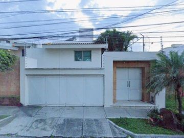 Se vende Casa en Av,Faro, Bosques De La Victoria. Guadalajara Jalisco