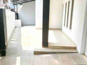Disewakan Rumah di Duren sawit Jakarta Timur