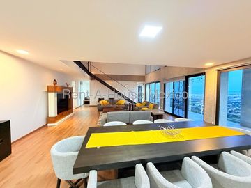 Vive en un Penthouse de Dos Niveles en Altos Juriquilla SGU262