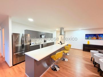 Vive en un Penthouse de Dos Niveles en Altos Juriquilla SGU262