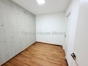 Vive en un Penthouse de Dos Niveles en Altos Juriquilla SGU262