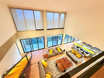 Vive en un Penthouse de Dos Niveles en Altos Juriquilla SGU262