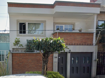 Hermosa casa en venta ubicada en Letran del Valle