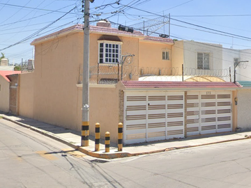 PASEO DEL BOSQUE N° 173, BOSQUES DE LA ALAMEDA, CELAYA, GUANAJUATO. Bonita casa en venta, EXCELENTE OPORTUNIDAD de formar un patrimonio.