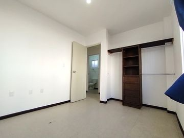DEPARTAMENTO EN RENTA VILLAS DEL REFUGIO QUERETARO