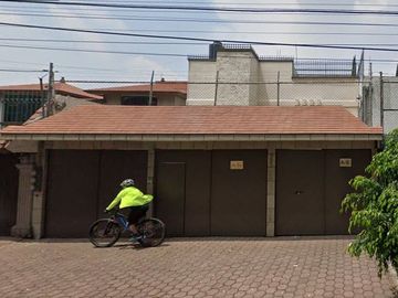 AV. WILFRIDO MASSIEU N° 302, PLANETARIO LINDAVISTA, GUSTAVO A MADERO, CDMX. Bonita casa en venta, EXCELENTE OPORTUNIDAD de formar un patrimonio.