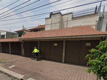 AV. WILFRIDO MASSIEU N° 302, PLANETARIO LINDAVISTA, GUSTAVO A MADERO, CDMX. Bonita casa en venta, EXCELENTE OPORTUNIDAD de formar un patrimonio.