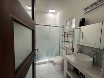 Casa con alberca en fraccionamiento privado, en venta, Fraccionamiento Villamarino, Cancún