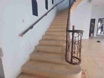 Dijual Rumah Mewah Besar di Jagakarsa Jakarta Selatan