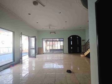 Dijual Rumah Mewah Besar di Jagakarsa Jakarta Selatan