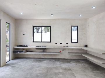 Casa con alberca privada ecológica, con terreno excedente, en venta