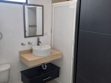 EXCELENTE OPORTUNIDAD CASA EN VENTA JUNTO A EXPLANADA $2,550,000 ZONA CARCAÑA MOMOXPAN 3 RECÁMARAS FRACCIONAMIENTO