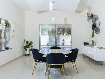 Residencia de lujo con alberca privada en comunidad cerrada, Villamagna, Cancún