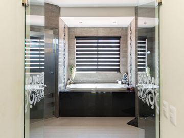 Residencia de lujo con alberca privada en comunidad cerrada, Villamagna, Cancún