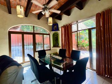 Departamento en Venta de 3 Recámaras, Puerto Vallarta, a solo 1 Km del Malecón
