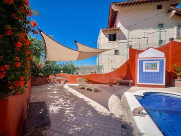 Departamento en Venta de 3 Recámaras, Puerto Vallarta, a solo 1 Km del Malecón