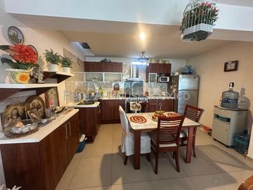 VENTA CASA MILENIO, 4 RECAMARAS, 5 BAÑOS.