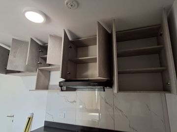SE ALQUILA DEPARTAMENTO EN ESTRENO DE  3 HABITACIONES+1 COCHERA OVALO SANTA ANITA