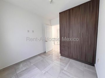 VENTA CASA ZAKIA, 3 RECAMARAS, 3 BAÑOS.