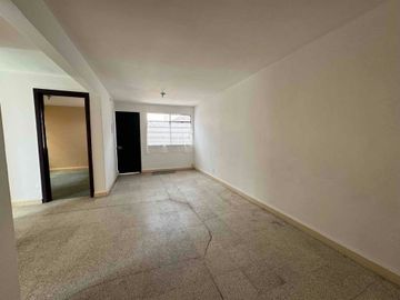 Departamento en venta sobre Calzada de Tlalpan, colonia Xotepingo . 55 m2 2rec/1b no estacionamiento $1,790,000