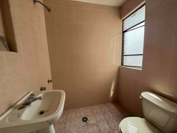 Departamento en venta sobre Calzada de Tlalpan, colonia Xotepingo . 55 m2 2rec/1b no estacionamiento $1,790,000