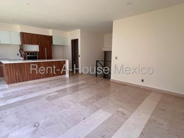 Renta Departamento 1er Nivel Zibata 2 Recamaras 3 Baños Jardin y Amenidades