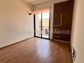 Renta Departamento 1er Nivel Zibata 2 Recamaras 3 Baños Jardin y Amenidades
