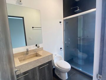 Departamento en RENTA Valle Tinto - Querétaro - Planta Baja, 2 recamaras con baño.