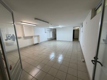 RENTO BODEGA DE 525M2 EN LEON MODERNO SOBRE AV. CALZ TEPEYAC