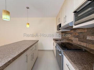 RENTA CASA EL MIRADOR, 3 RECAMARAS,4 BAÑOS.